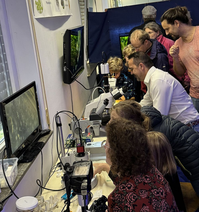 TMG_bei_der_Aquarienausstellung_Moessingen__Foto_Horst_Fries_11
