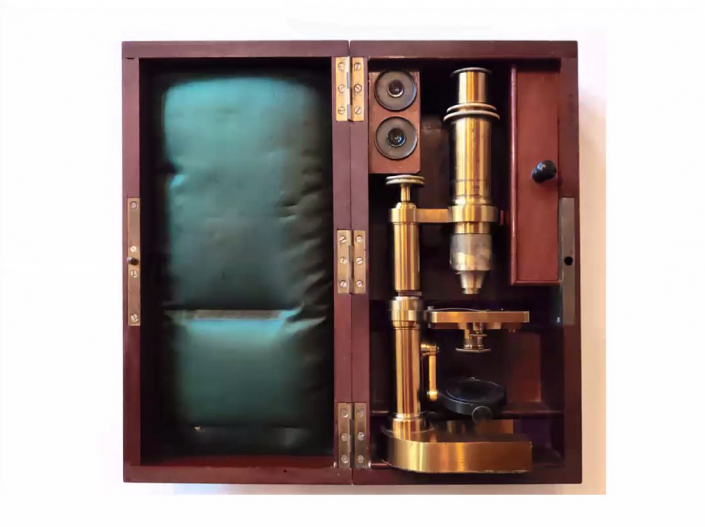 Hartnack-Mikroskope__Beitrag_Dirk_Backenkoehler_01